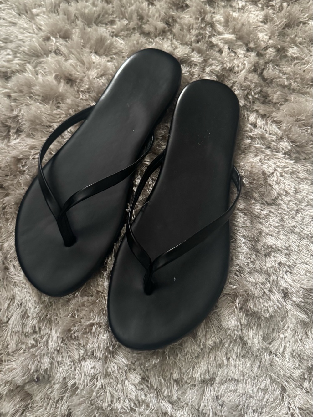 Women’s Black Minimalist Flip Flop Sandals